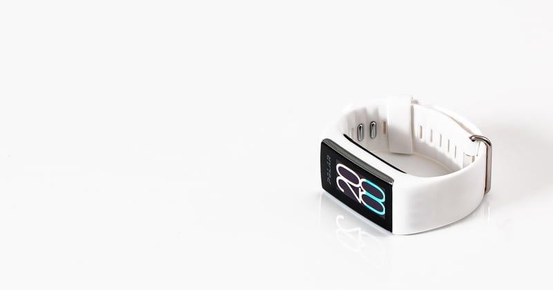 Montre connectée ou bracelet de fitness : lequel choisir selon vos besoins ?